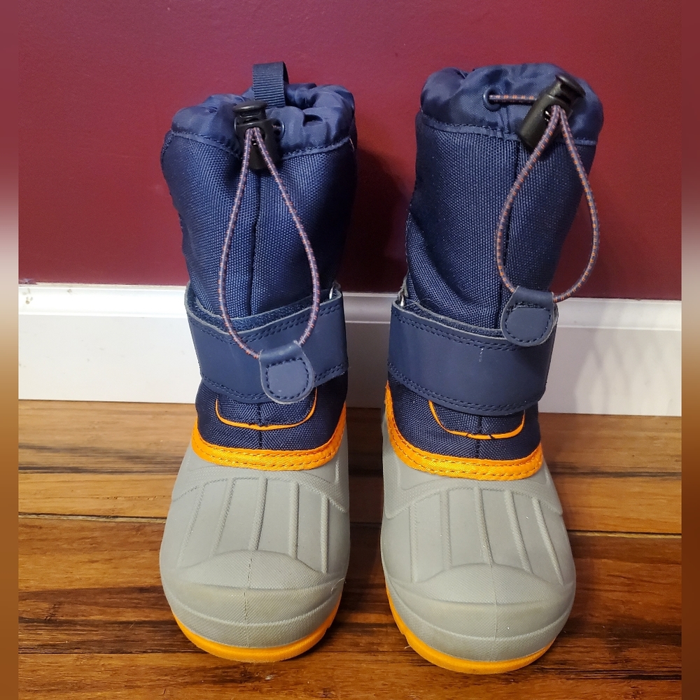 Boys snow boots size 13